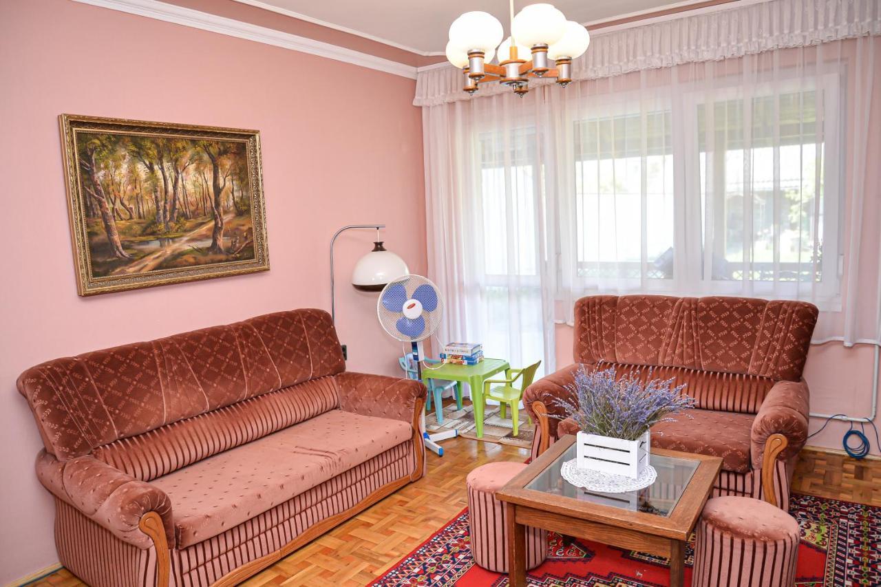Villa Lilla Vendeghaz Hajdúszoboszló Exterior foto