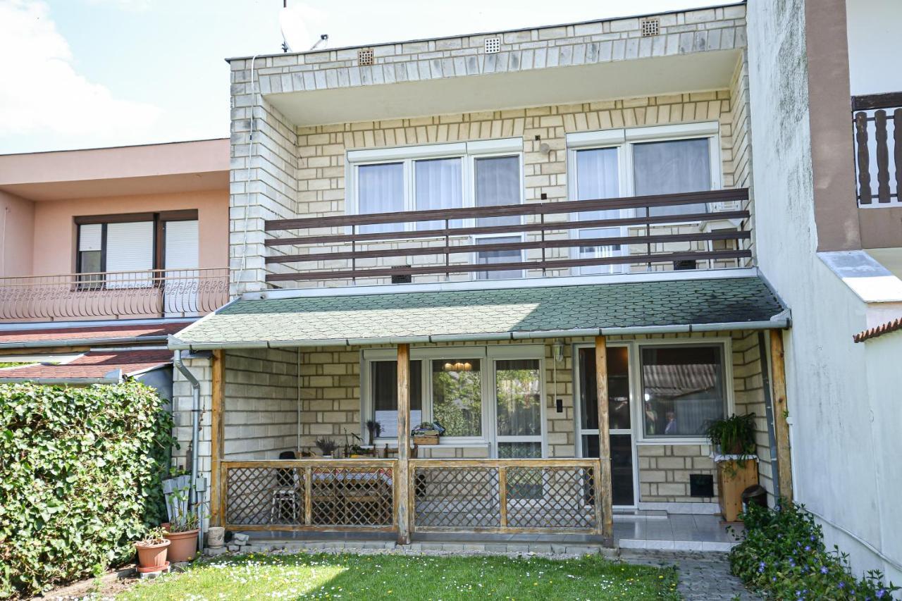 Villa Lilla Vendeghaz Hajdúszoboszló Exterior foto