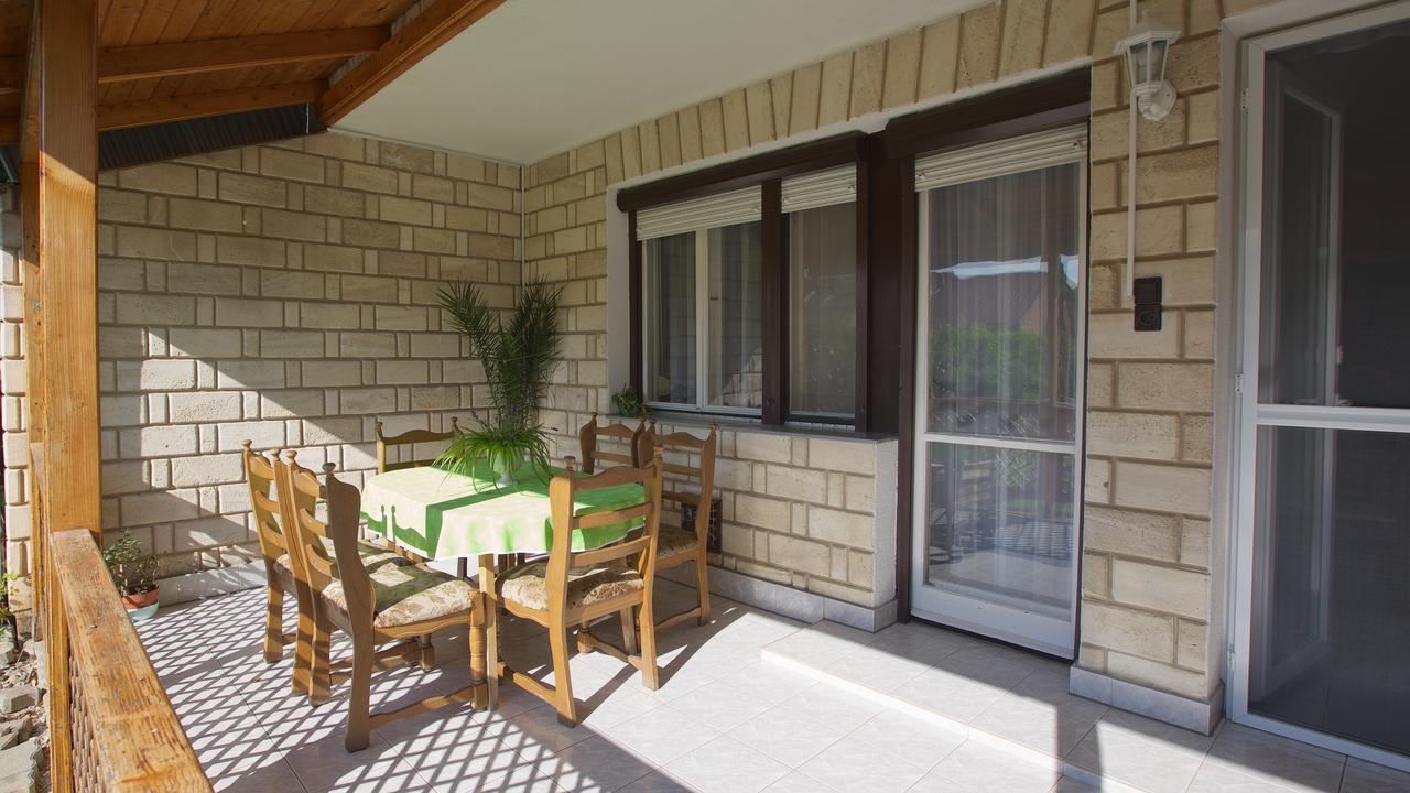 Villa Lilla Vendeghaz Hajdúszoboszló Exterior foto