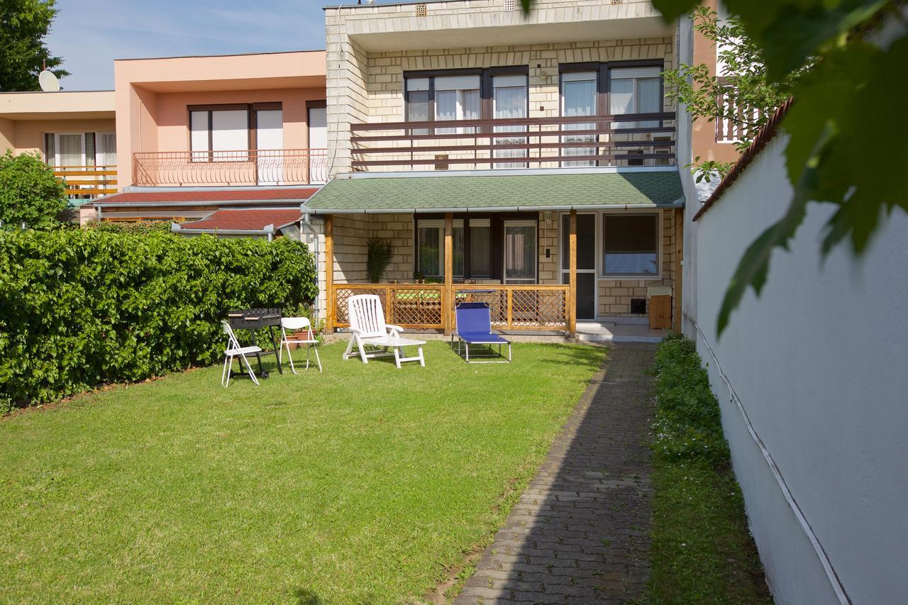 Villa Lilla Vendeghaz Hajdúszoboszló Exterior foto